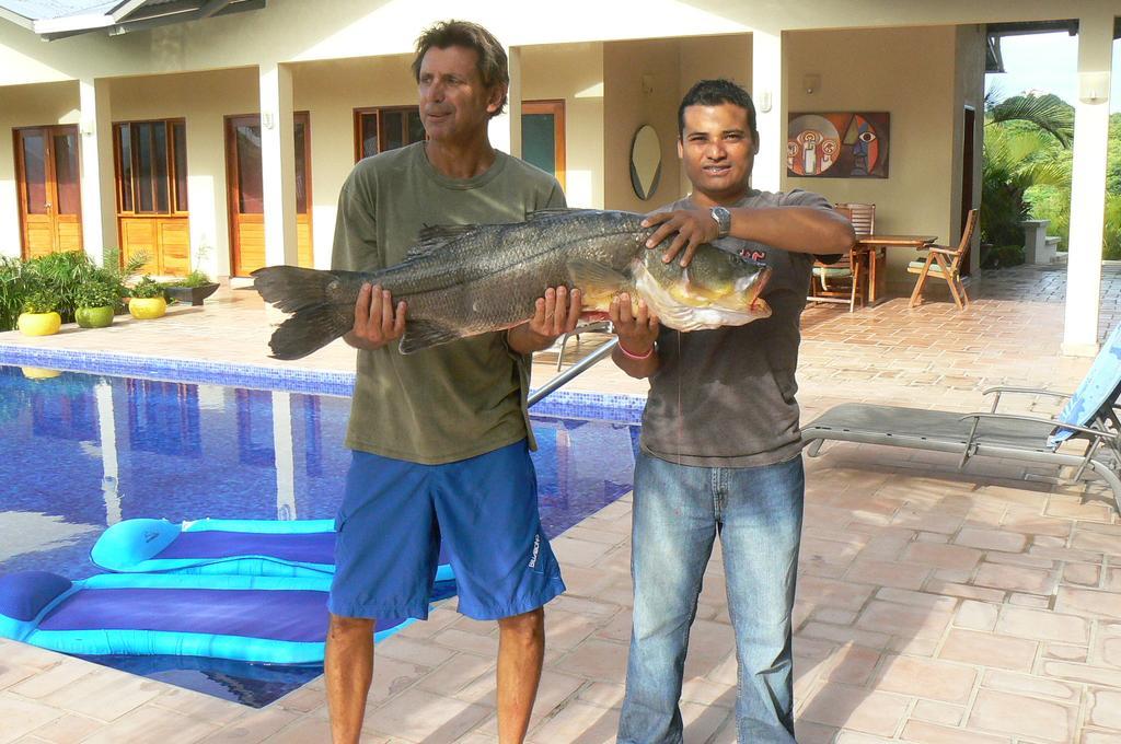 Soma Surf Resort Tola Buitenkant foto