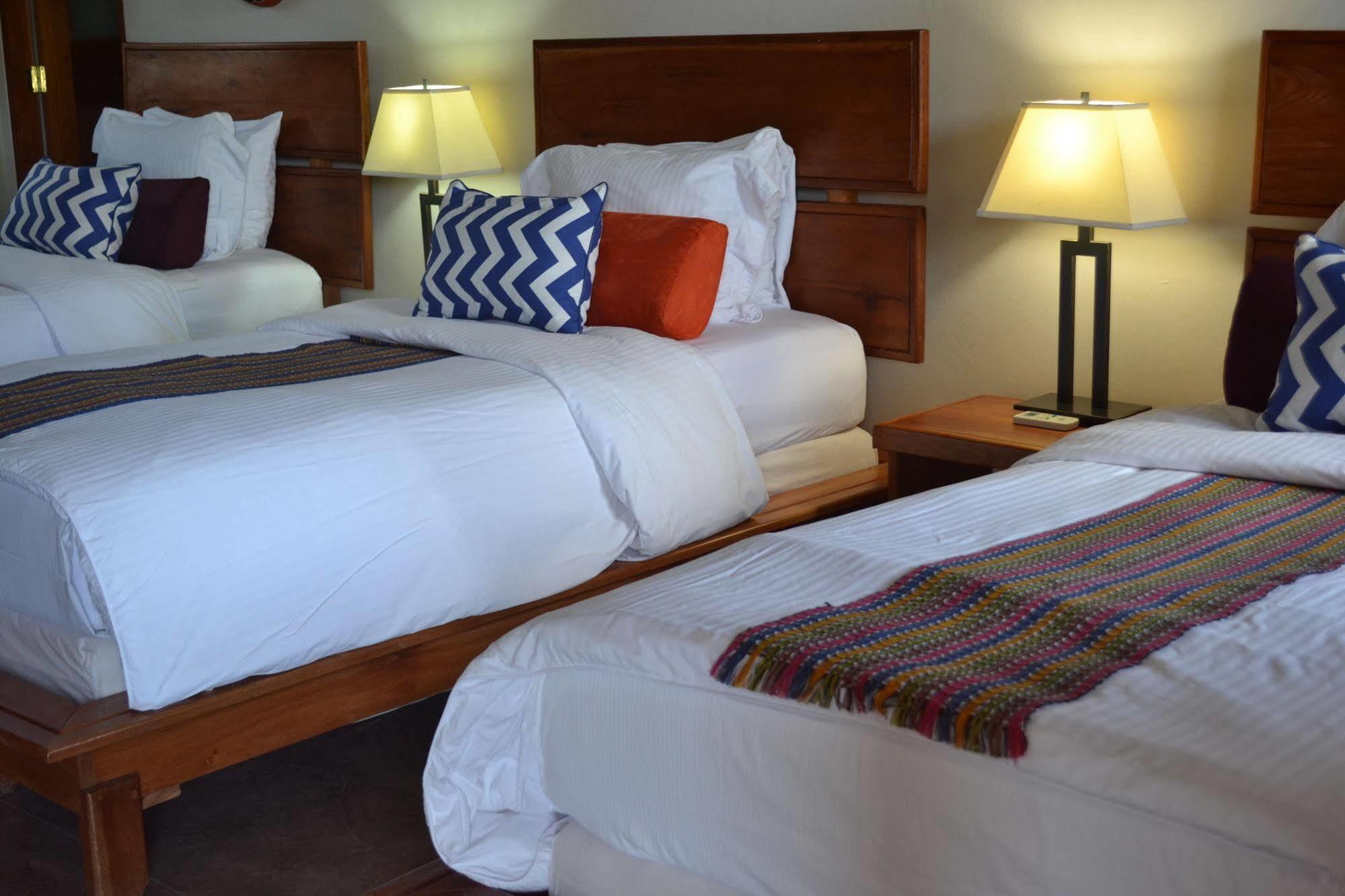 Soma Surf Resort Tola Buitenkant foto